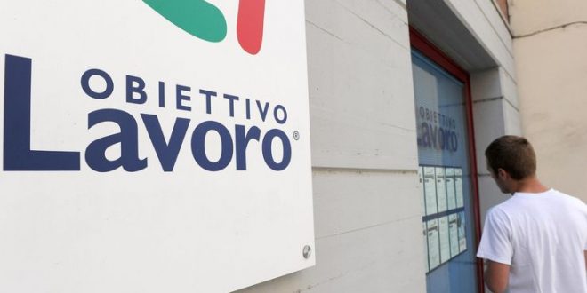 Lavoro: occupati in calo a luglio